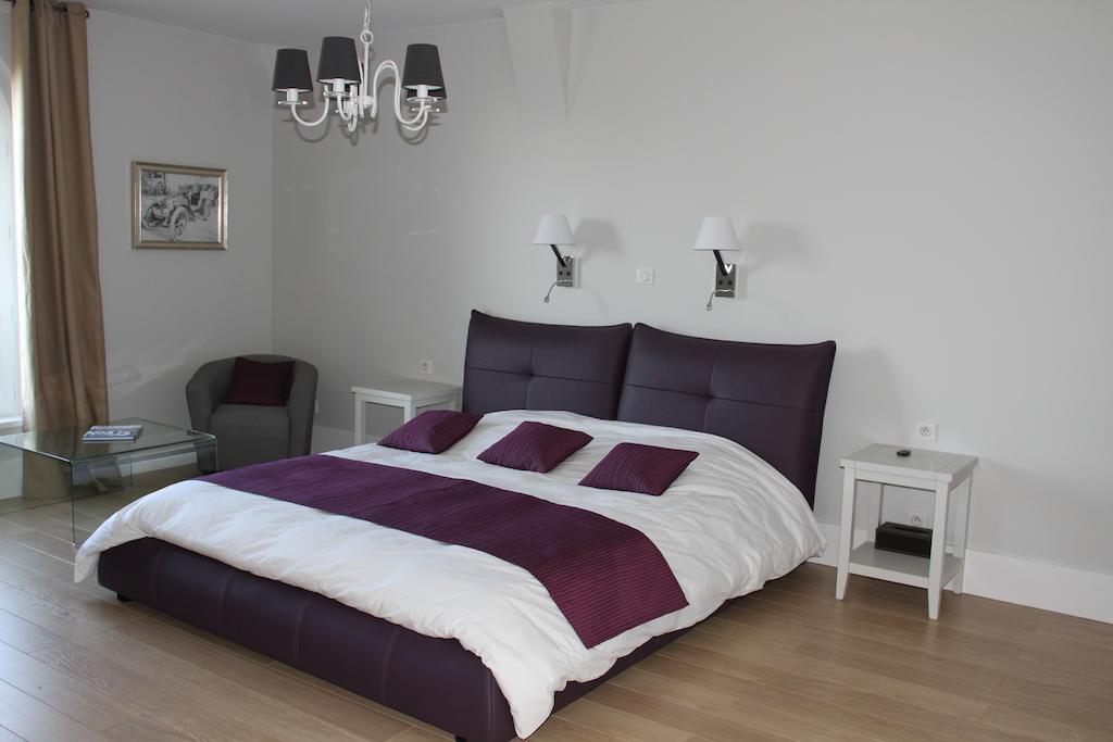 Chateau De La Folie Trie-Château Room photo