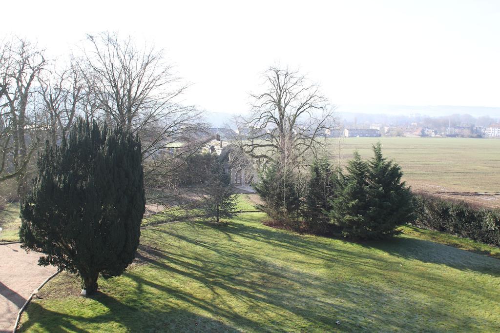 Chateau De La Folie Trie-Château Room photo